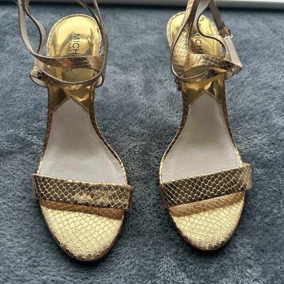 Michael Kors Gold Strappy Heels Size 8.5 EUC - Picture 2 of 4